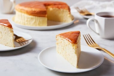 Japanese-Style Soufflé Cheesecake
