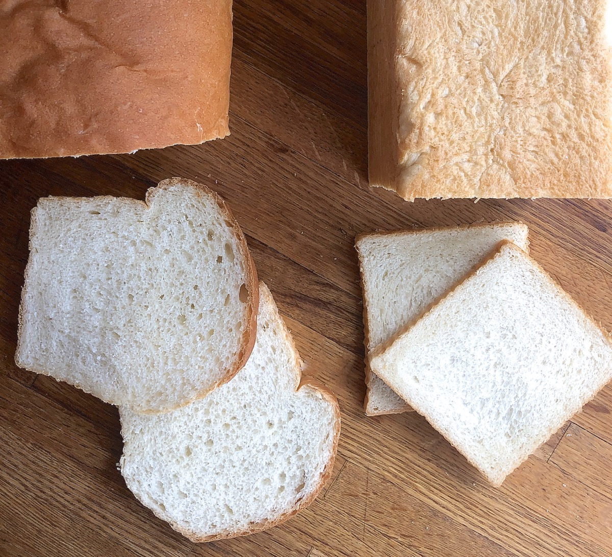 Comparison of slices of bread from two pans: standard loaf pan and pain de mie pan