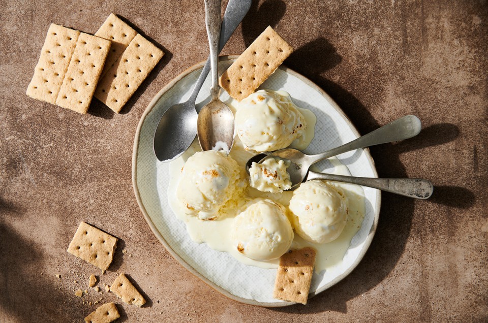 Marshmallow Swirl Ice Cream - select to zoom