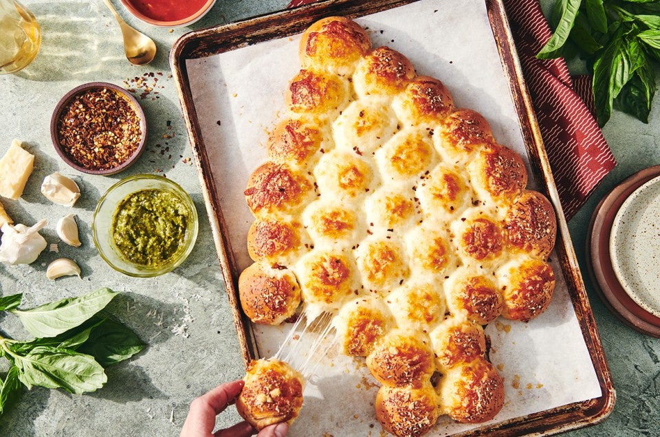 Pull-Apart Christmas Tree Bread  - select to zoom