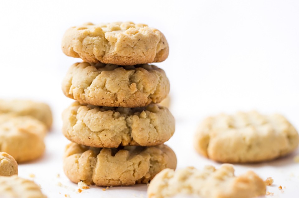 almond-flour-shortbread-cookies-2