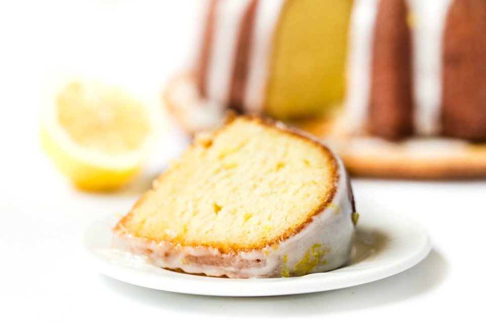 Gluten-Free Lemon Bundt Cake via @kingarthurflour