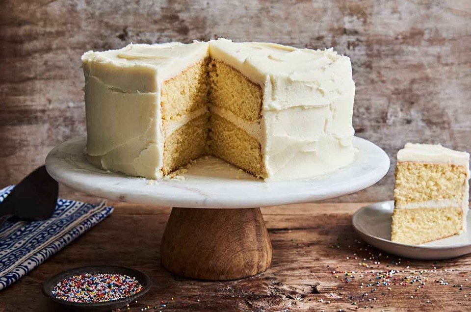 Golden Vanilla Cake 